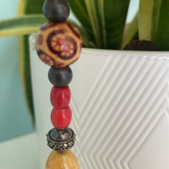 Jewelry hand made in Hong Kong natural stones - Picture 2 of 7